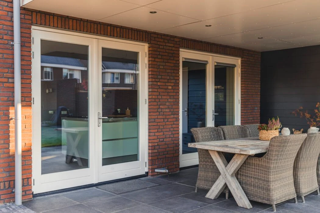 Dubbele houten buitendeur ral 9001